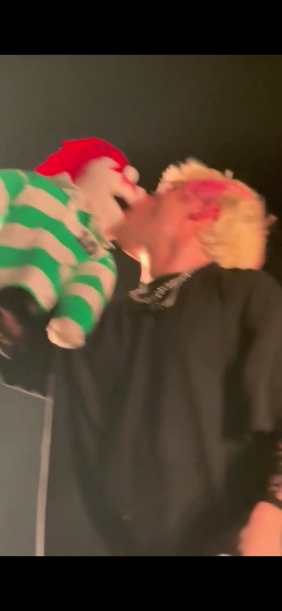 Anna 🤍🖤 | #1 Self-Sabotage Stan tweet media