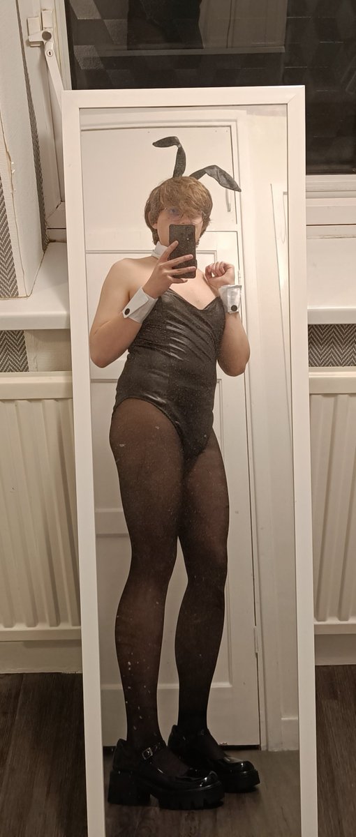 allie✨ tweet media