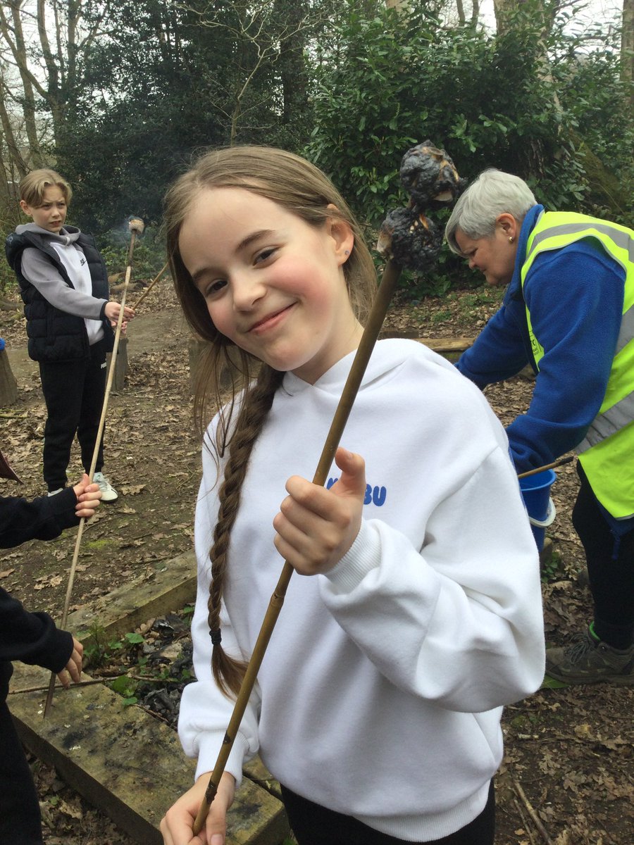 Miss Dabb🦦 tweet media