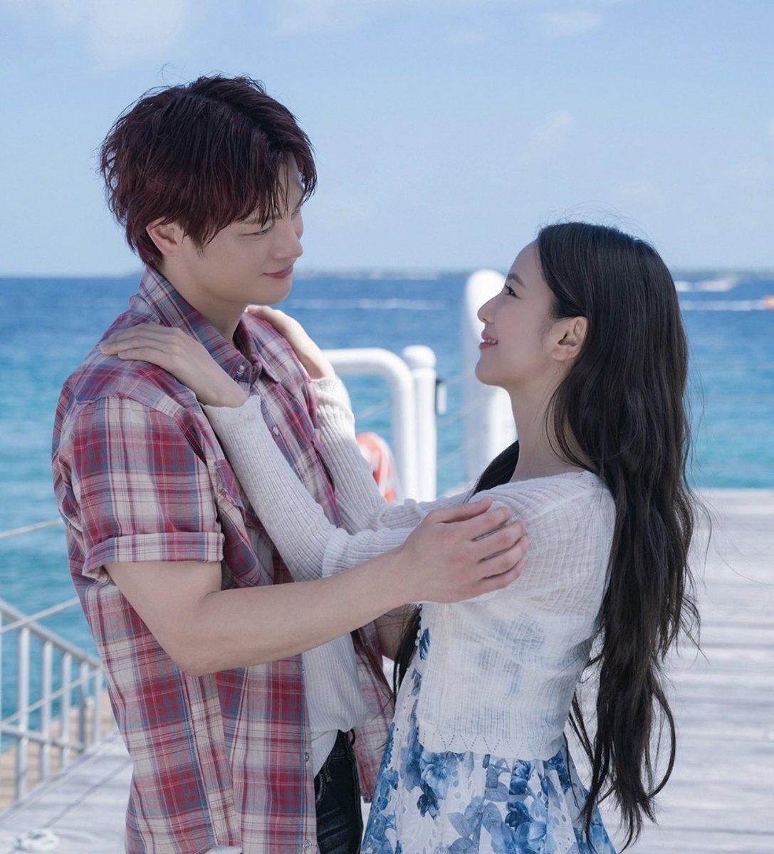 JISOO NEWS tweet media