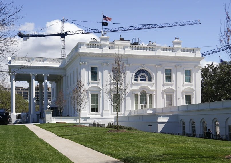 Sędzia federalny nakazał administracji Trumpa wstrzymanie budowy sali balowej Białego Domu o wartości 400 milionów dolarów, jeśli Kongres nie zatwierdzi planu.