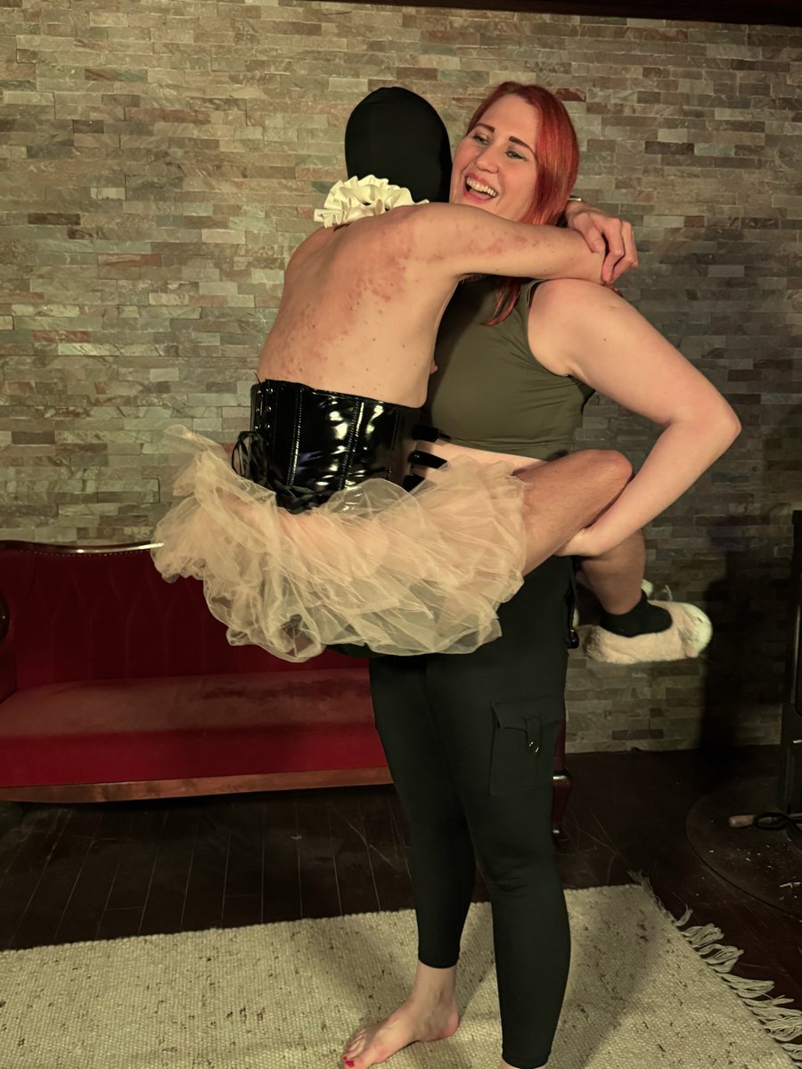 Gräfin Jolie von Sado tweet media