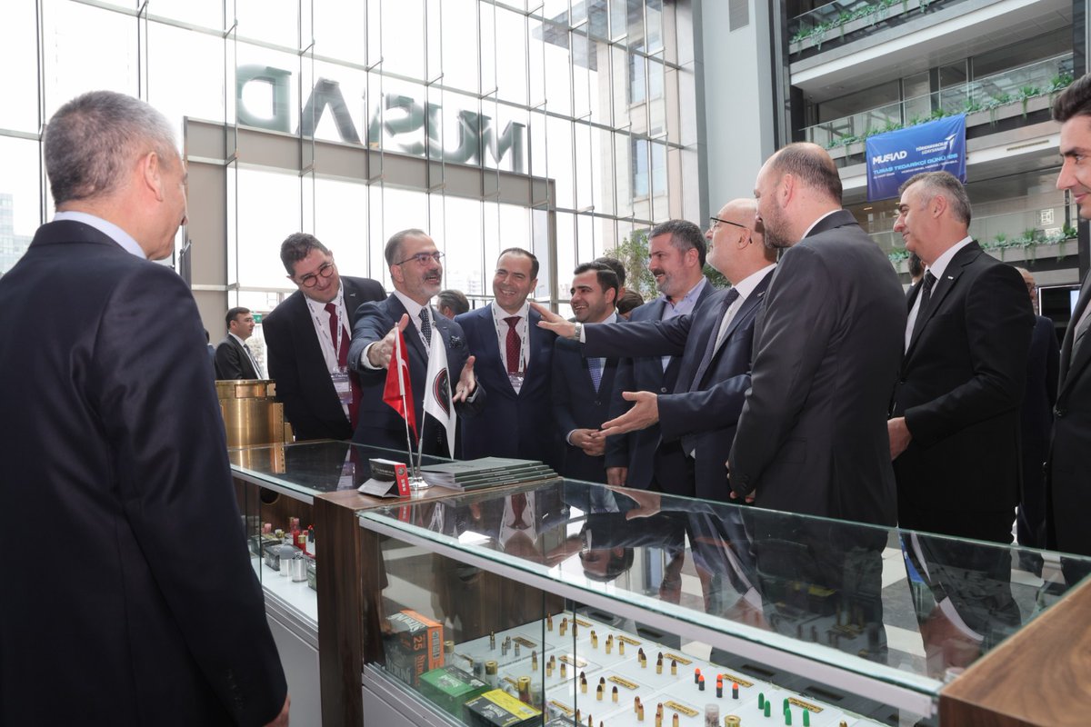 DefenseHere tweet media