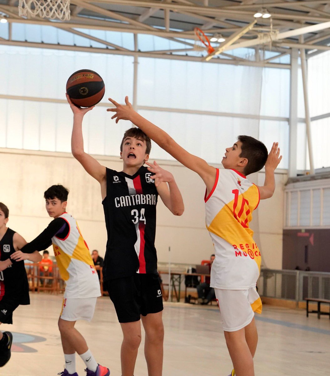 F.CántabraBaloncesto tweet media