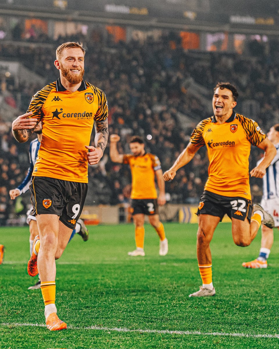 Nathaniel 🐯 tweet media