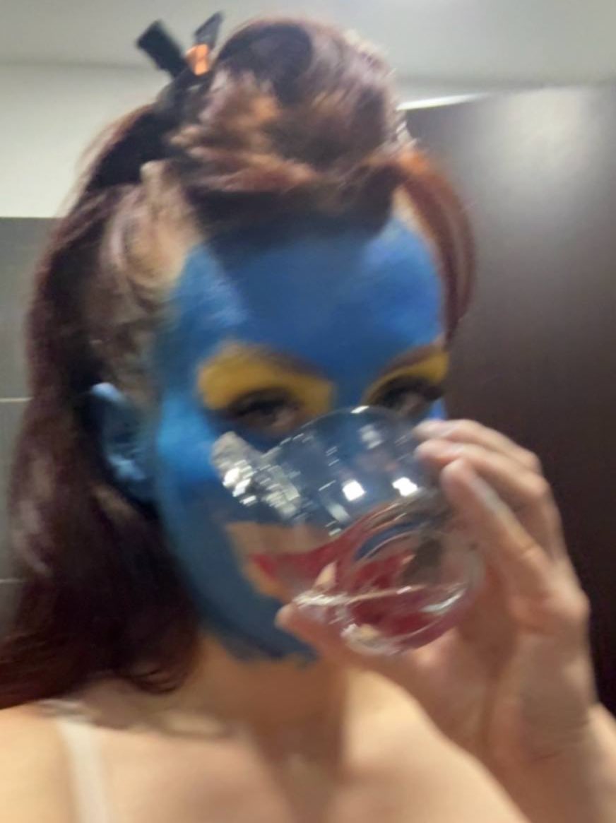 Mark Wallbag tweet media