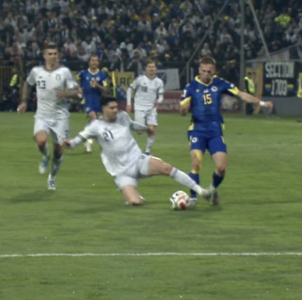 Diego De Luca tweet media