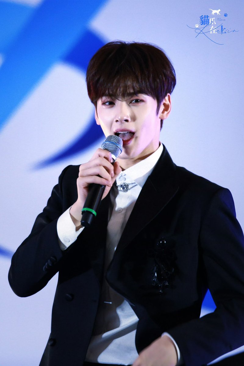 은우의 속눈썹 tweet media