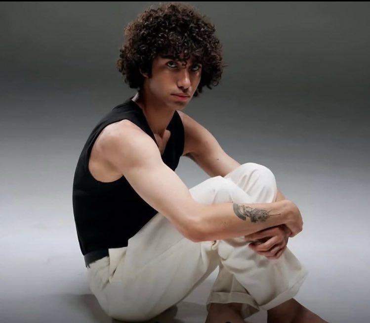 CyrusPhoenix tweet media