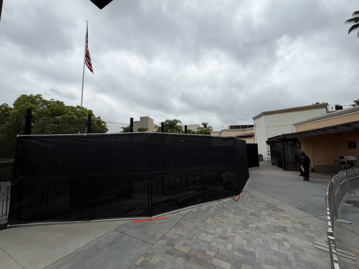 Universal HIGH 🌎 tweet media