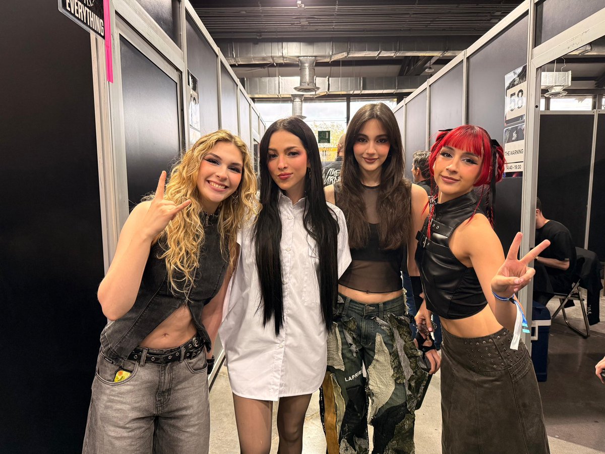 P A T Y * C A N T Ú tweet media