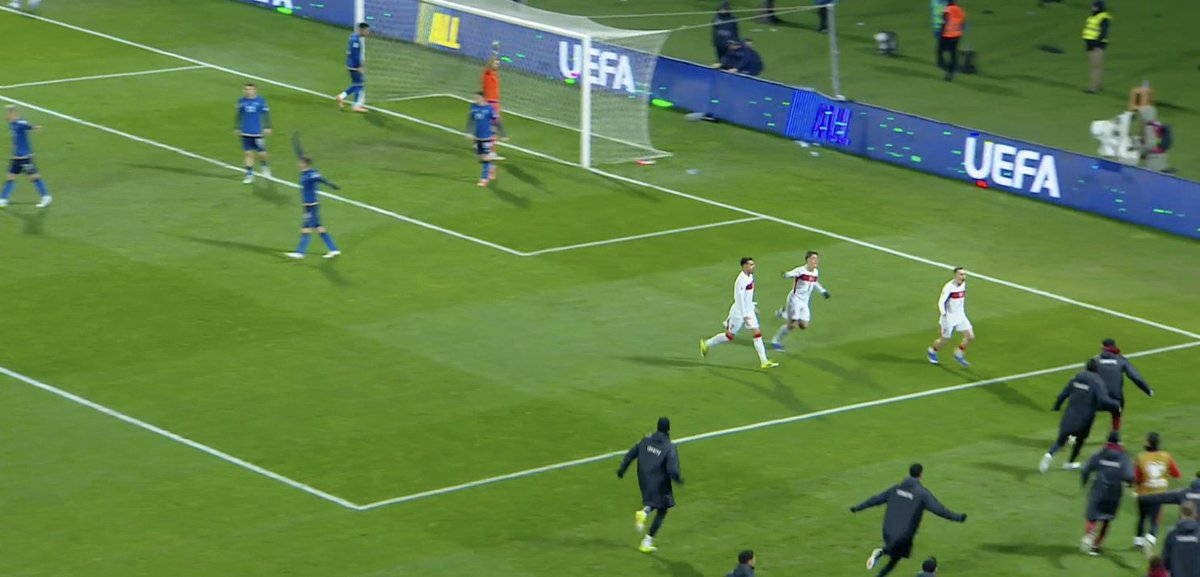 The Touchline | 𝐓 tweet media