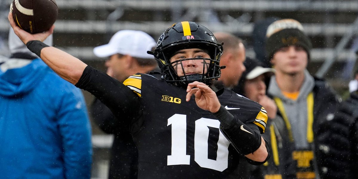 Hawkeyes Wire tweet media