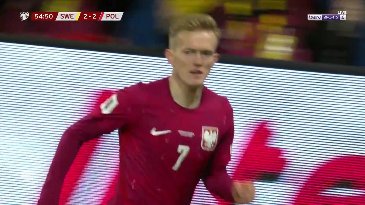 المباراة تشتغل.. بولندا تسجل التعادل مرة أخرى 