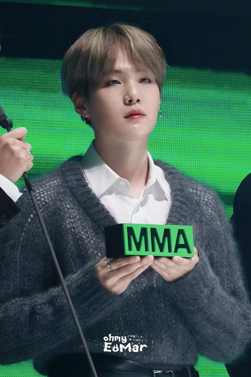 ohmyEoMar tweet media