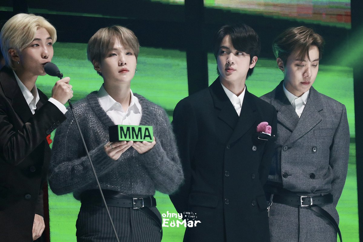 ohmyEoMar tweet media