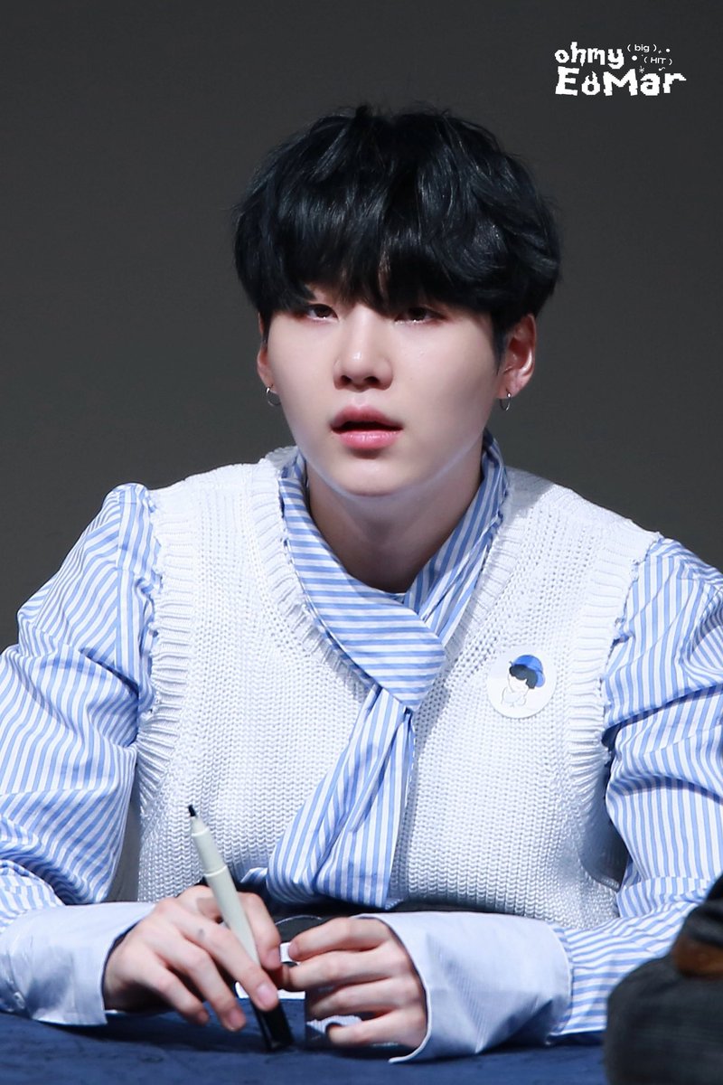 ohmyEoMar tweet media