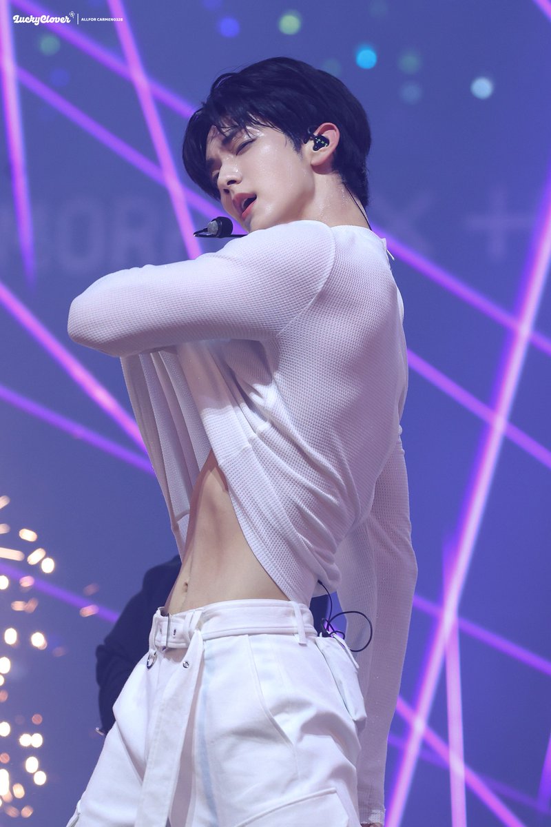 Lucky clover tweet media