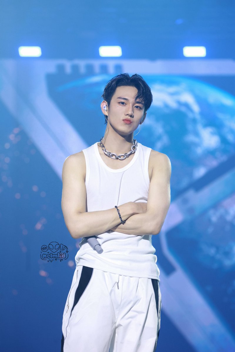 St0nesOu1833 tweet media