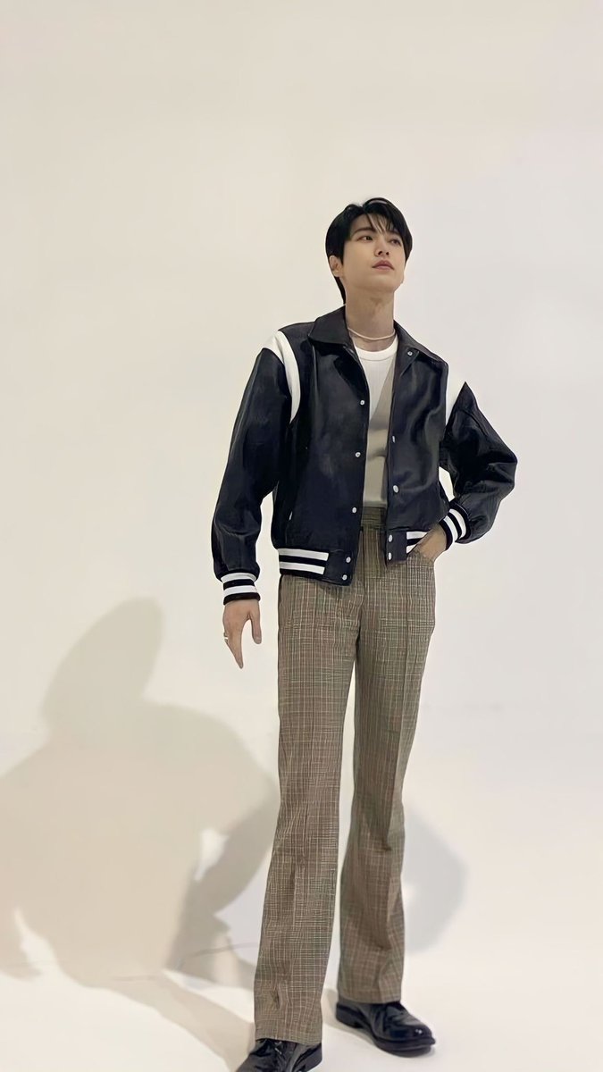 earthkhundin's tweet photo. jaedo

🐰 i am not gay
👤????
🐰​ but my boyfriend is
🍑 i am....his boyfriend (｡◠‿◠｡) https://t.co/VSz8vUaLz0