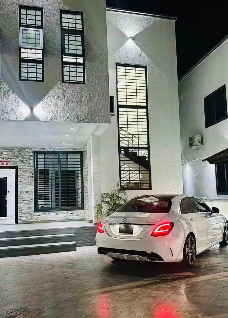 ONYEKA V ™ tweet media