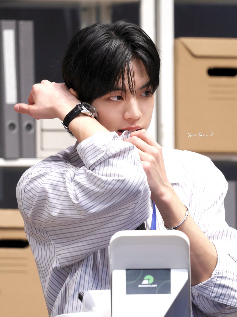 ❄️𝕊𝕟𝕠𝕨 𝔻𝕣𝕠𝕡❄️ tweet media