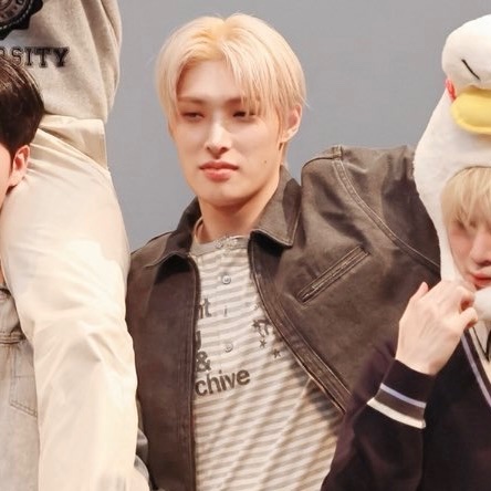 mingi’s nose biter tweet media