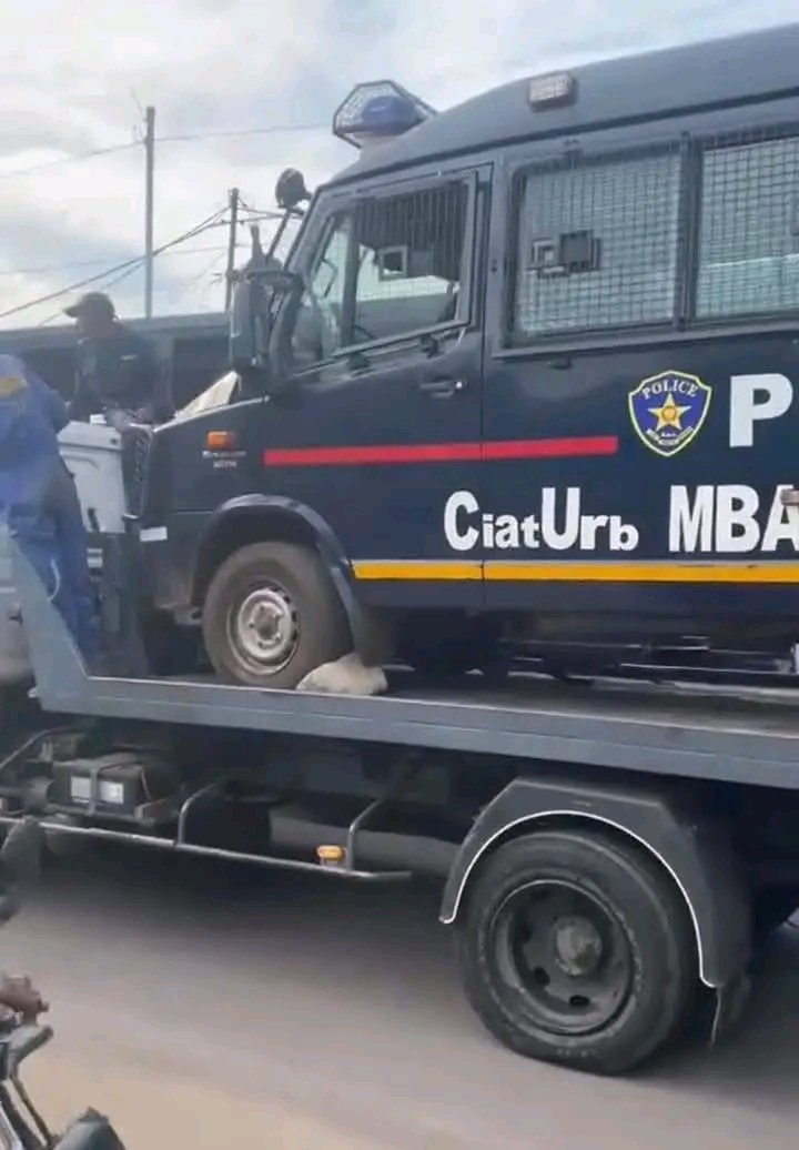 la patrie passe avant tout tweet media