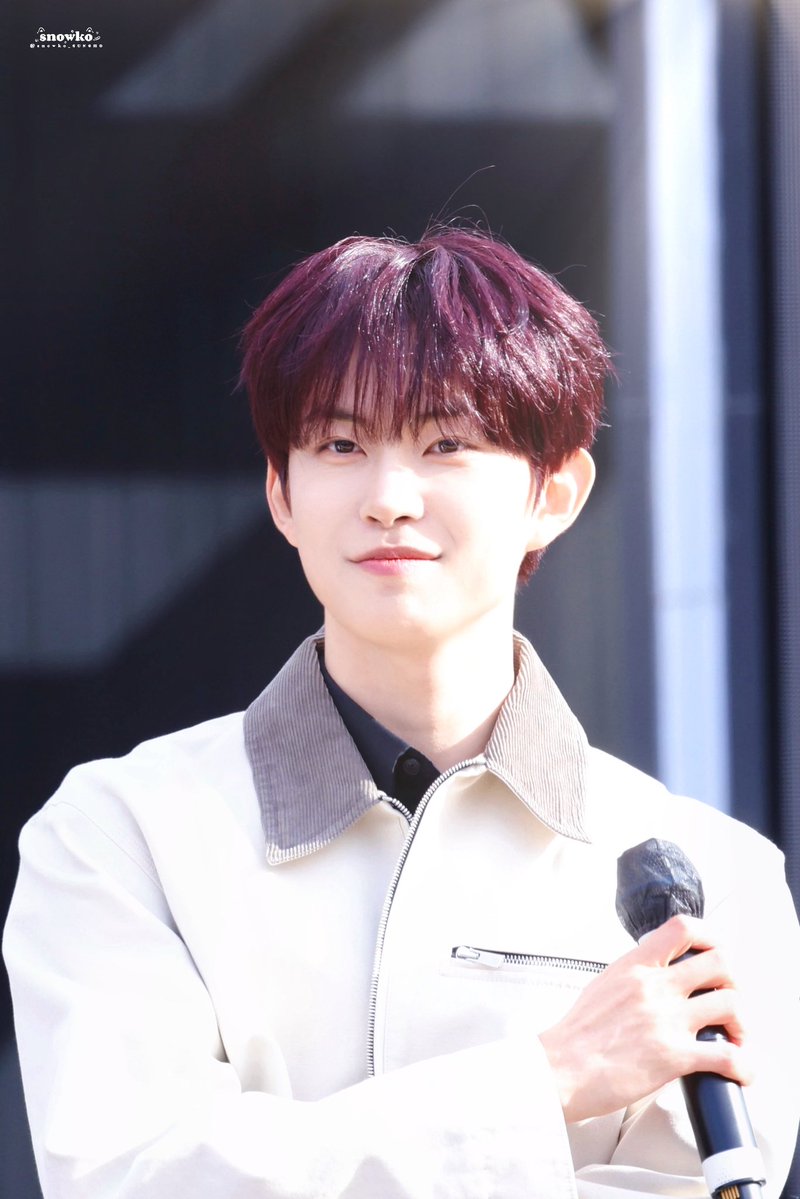 ॱ𓈒✰𝒔𝒏𝒐𝙬𝒌𝒐❅. ˚ tweet media