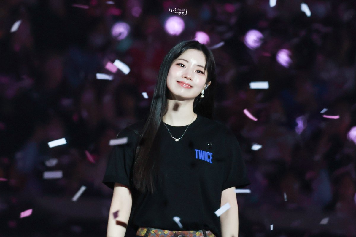 ᴍᴏᴍᴇɴᴛ🦦💫 tweet media