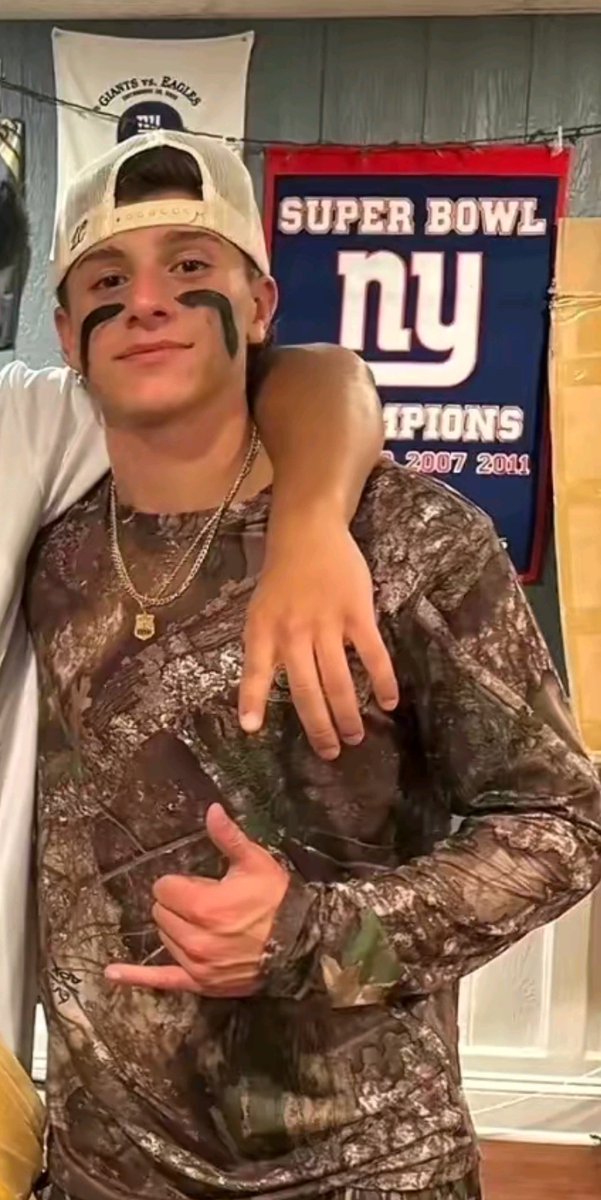 FunkyButtGooner tweet media