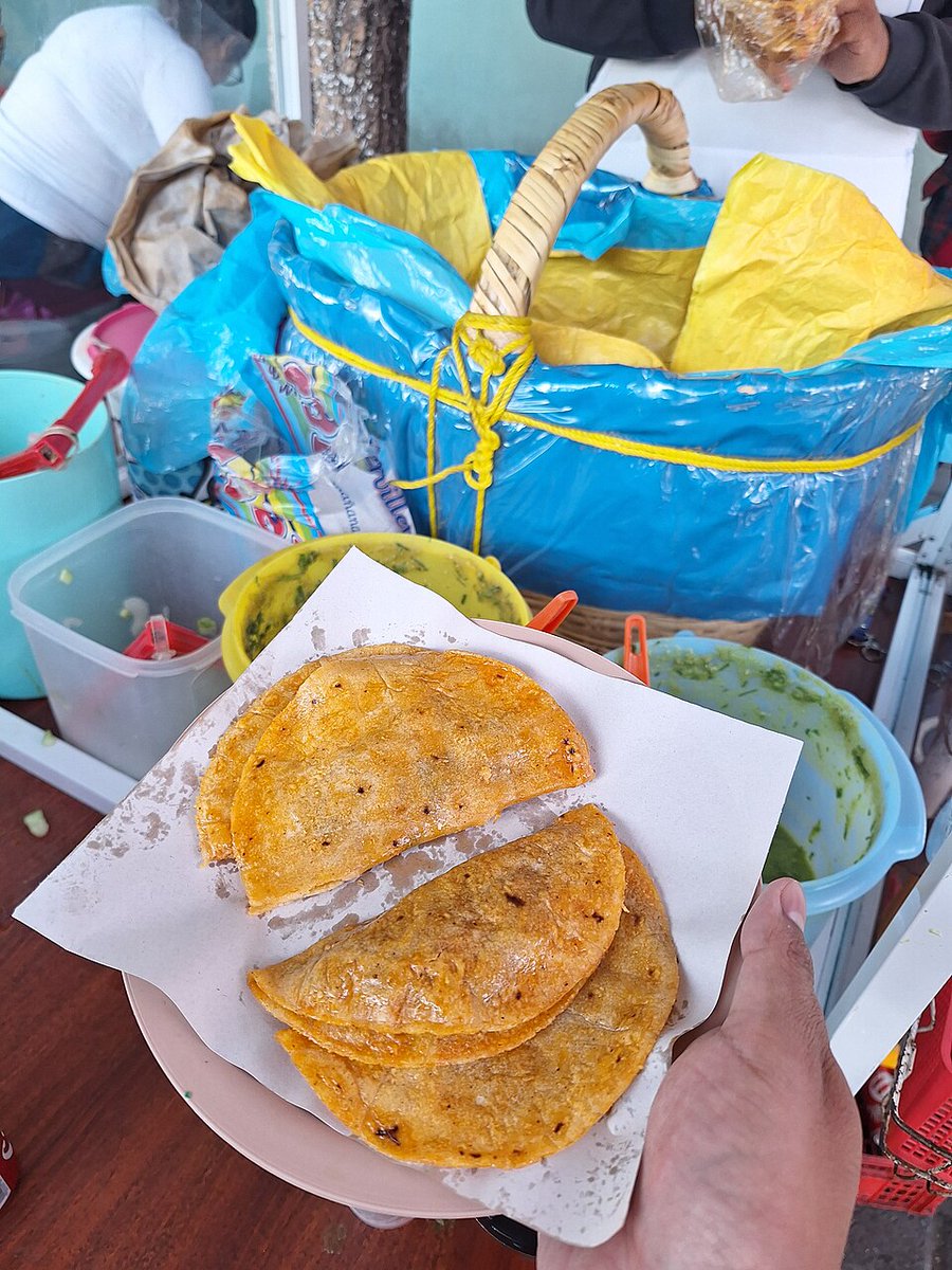 jesseja1mes's tweet photo. #TacoPoderoso por que no han mencionado los de canasta del metro chapultepec? https://t.co/3zN6OKtjsc
