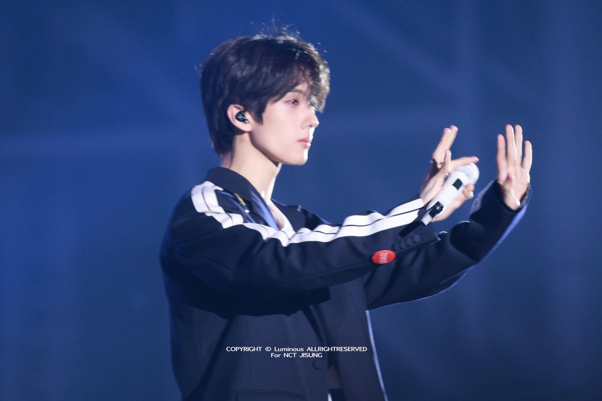 𝘓𝘶𝘮𝘪𝘯𝘰𝘶𝘴 tweet media