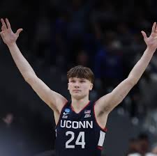 KennyRiceSports's tweet image. #BraylonMullins likely to be Ithe first non #Wildcat to be inducted in #UKHallofFame   IYKYK