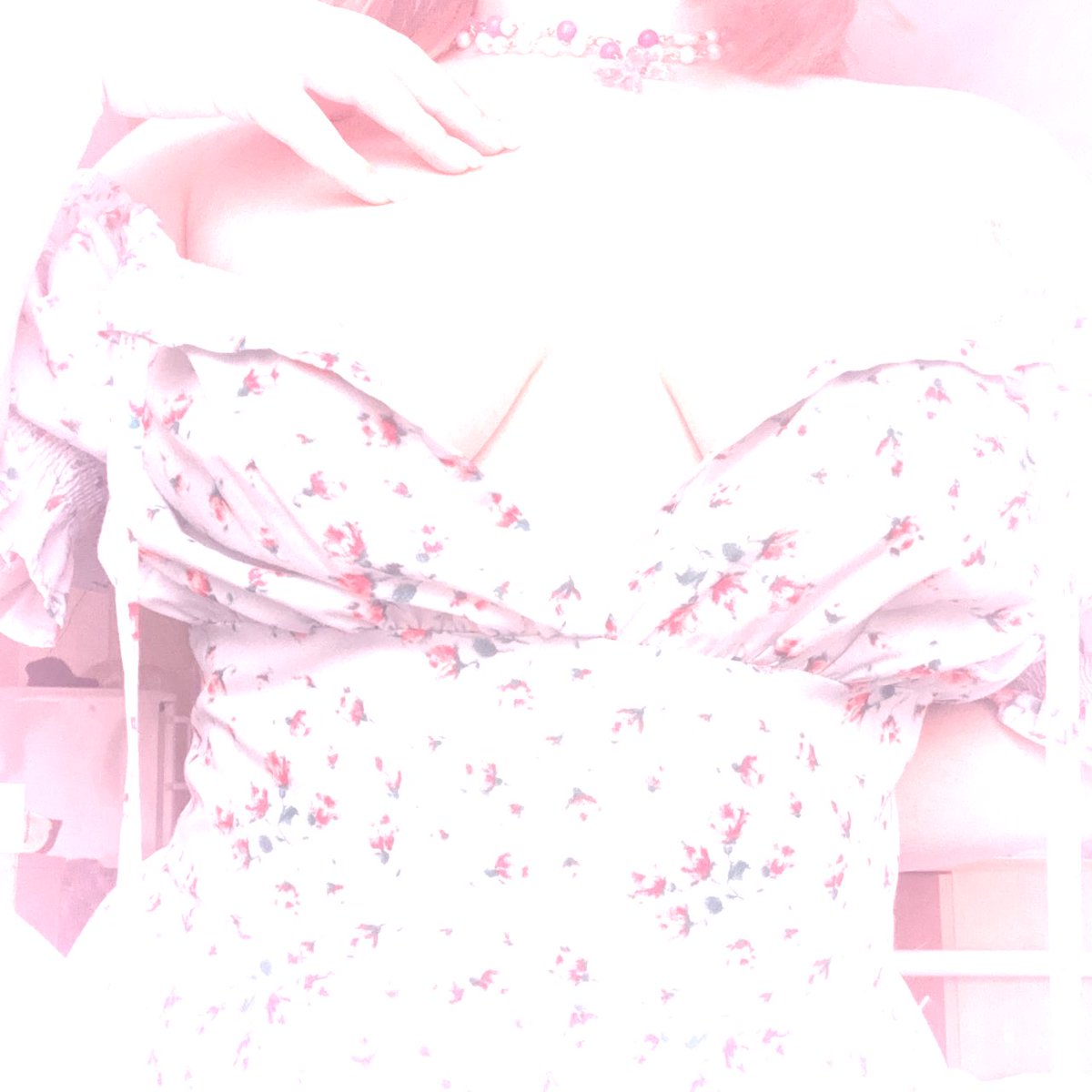 lovesickfreya's tweet photo. I wore my favorite dress today ◕⩊◕
#nsfwtwt https://t.co/VxOFzP5Y0U