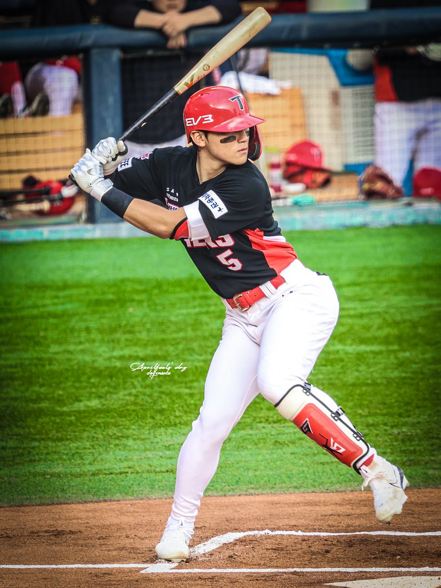 𝙼𝙰𝚁𝙺🏷 tweet media