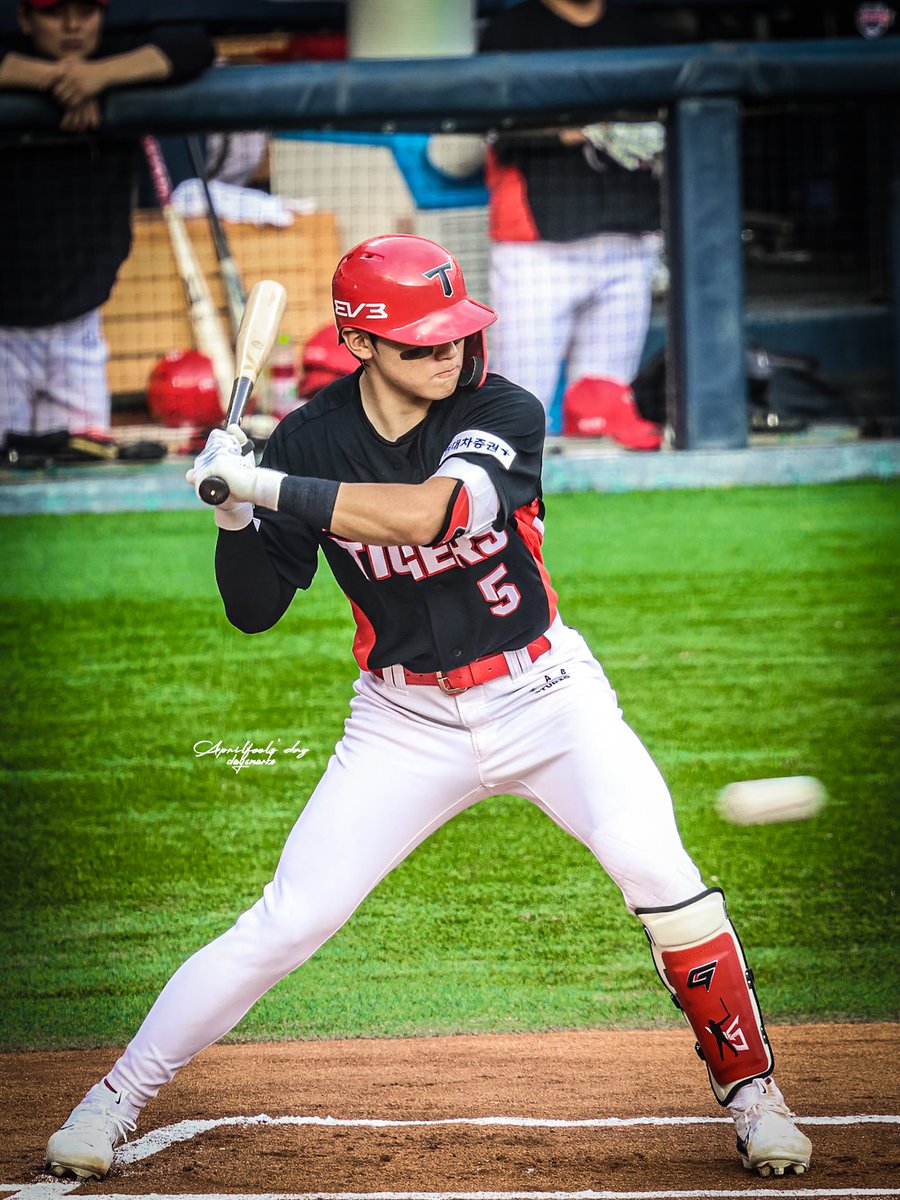 𝙼𝙰𝚁𝙺🏷 tweet media