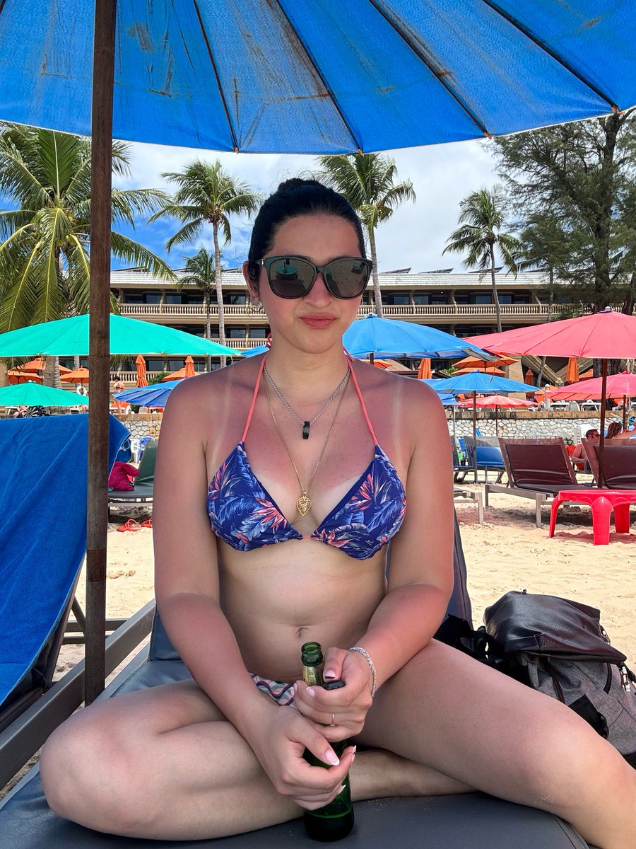 𝑸𝒖𝒆𝒆𝒏 𝑯𝒂𝒏𝒏𝒂𝒉 ♠️ tweet media