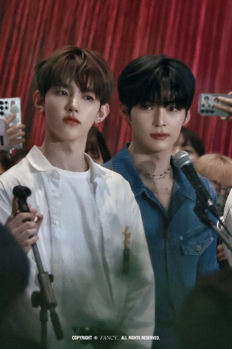 fffancyyy_0110's tweet photo. 240521

#ZEROBASEONE #ZB1 
#성한빈 #SUNGHANBIN
#장하오 #ZHANGHAO 

#AprilFoolsDay #만우절 #HappyAprilFoolsDay https://t.co/x7vmvPZsyW