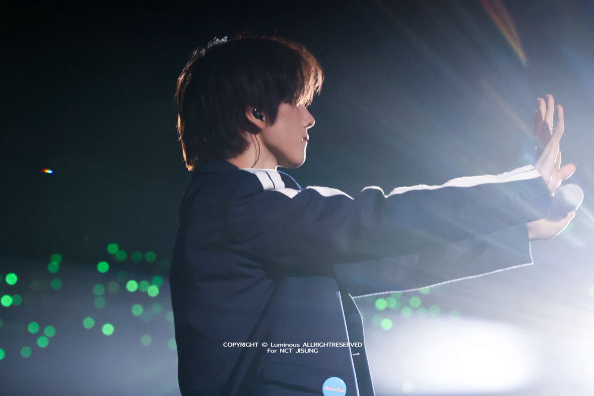 𝘓𝘶𝘮𝘪𝘯𝘰𝘶𝘴 tweet media