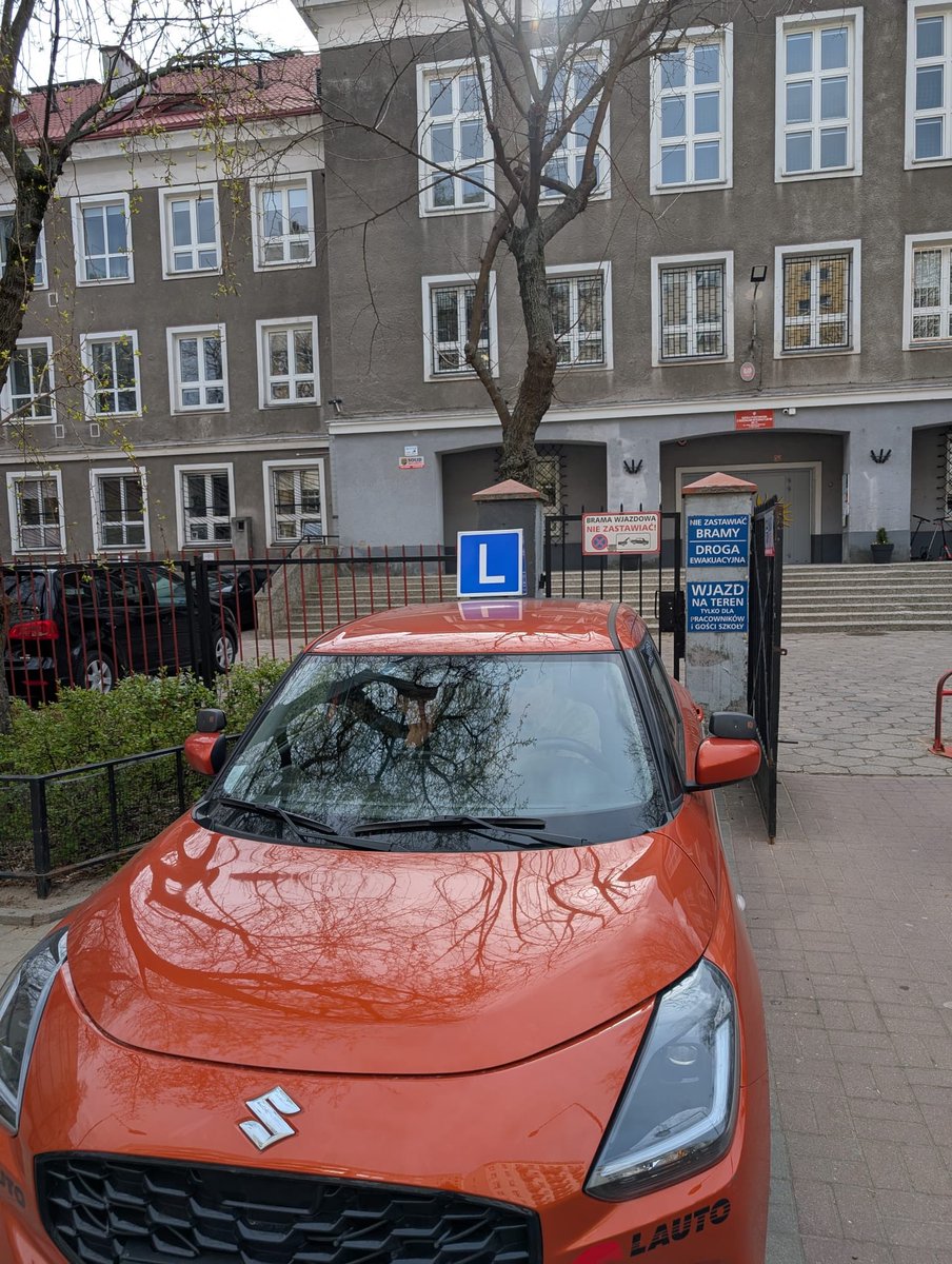 Łukasz Zboralski tweet media