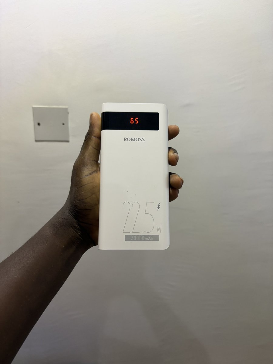 𝑨𝒚𝒐 x 𝑮𝒂𝒅𝒈𝒆𝒕𝒓𝒐𝒏 𝑯𝒖𝒃 tweet media