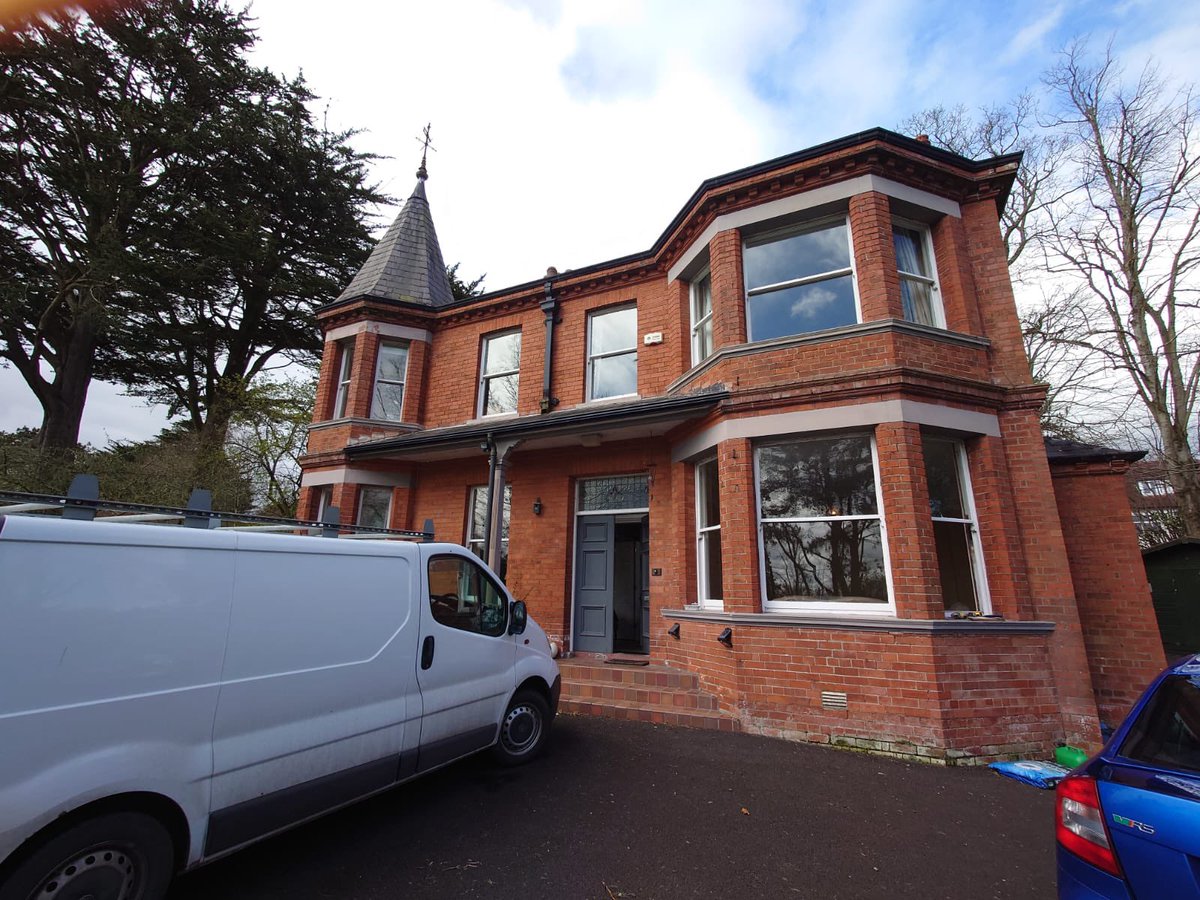 Barnsbury Joinery tweet media