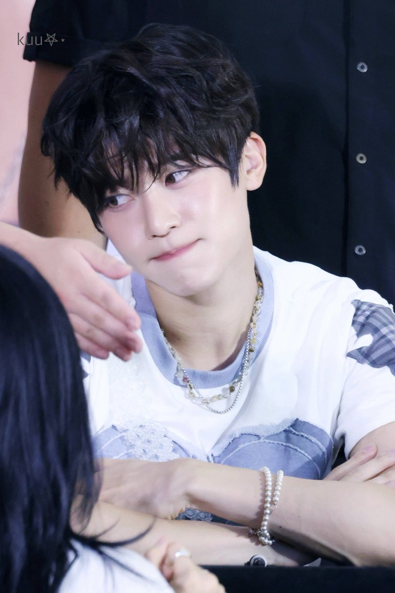 kuu 𖤐⋆ tweet media