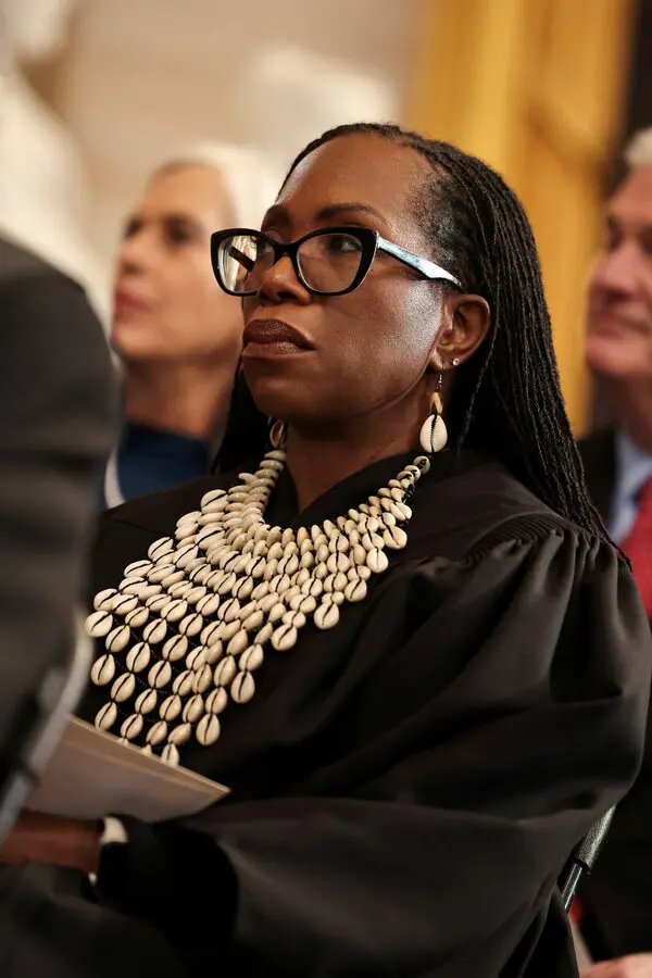 République tweet media