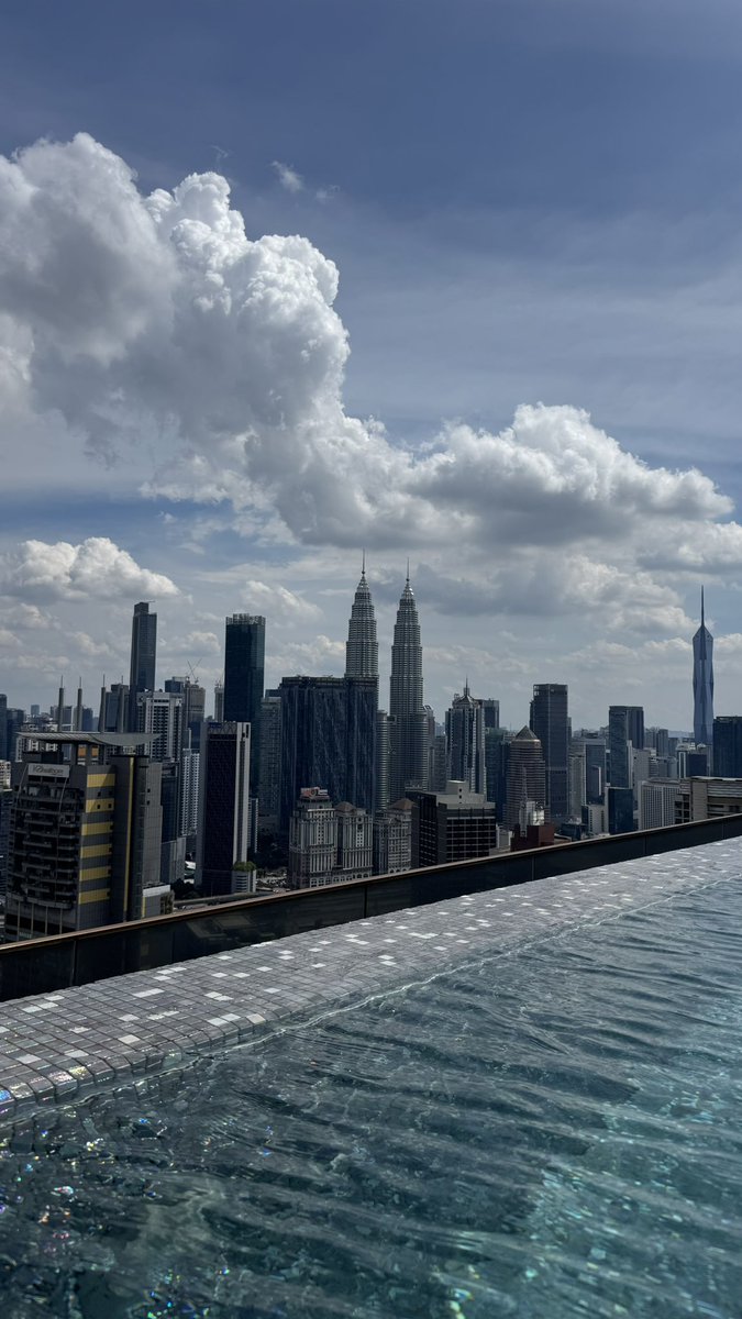 يوسف tweet media