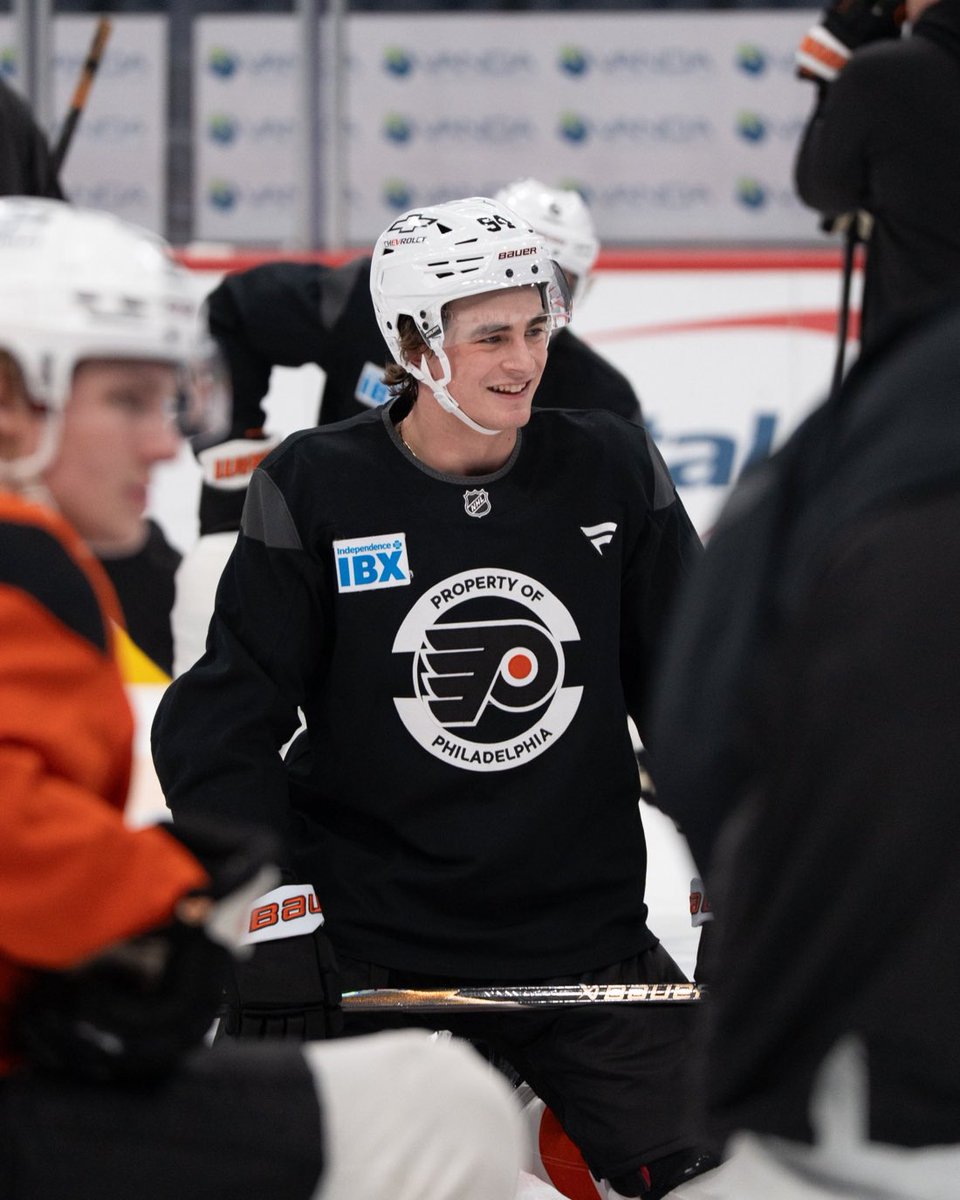 BET99Sportsbook's tweet image. DEBUT INCOMING 🚀

Flyers top prospect Porter Martone will play his first NHL game TONIGHT in Washington!

Martine is (+335) to score in his debut 👀