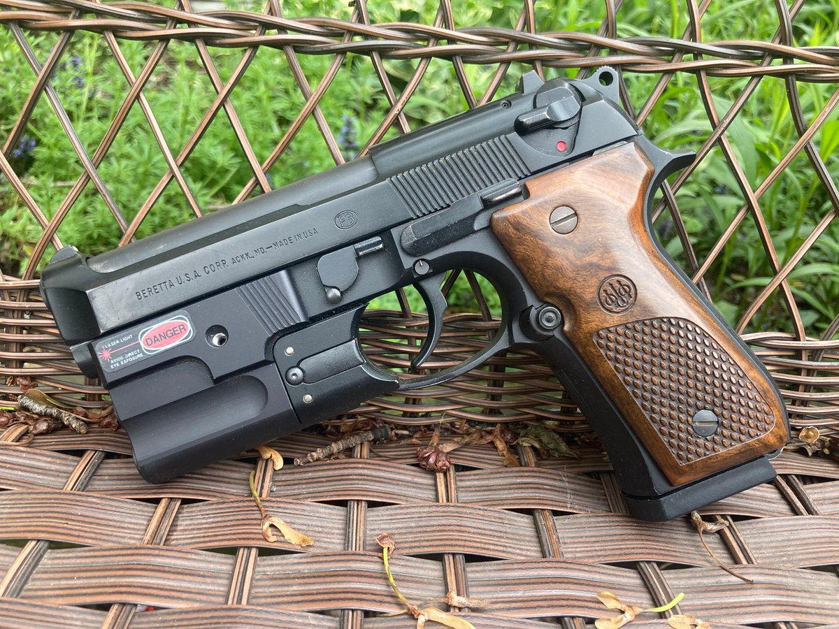 ♂utbreak HD and din♂ crisis tweet media