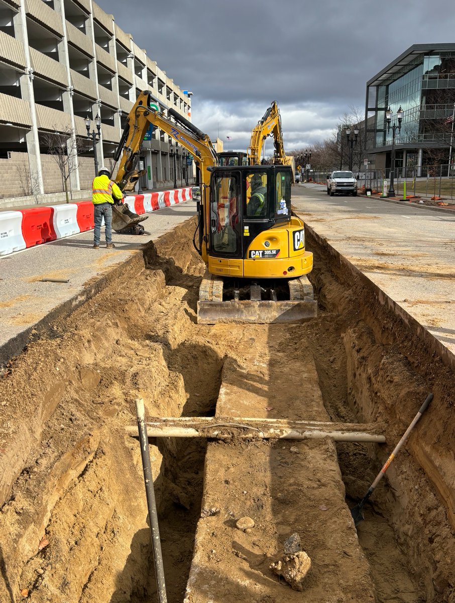 Lansing BWL tweet media