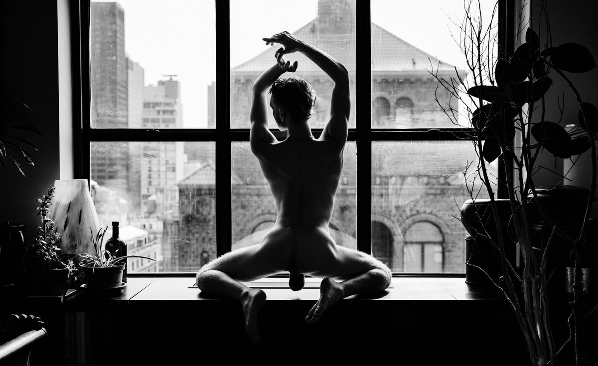 Lucky Banks tweet media